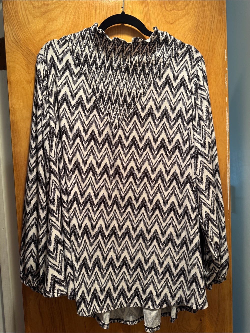 LuLaRoe Black & White Chevron Mock-Neck Tunic